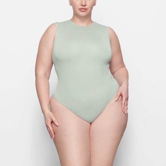 SKIMS Tops - SKIMS Essential Crew Neck Sleeveless Bodysuit limited edition Agave Green
